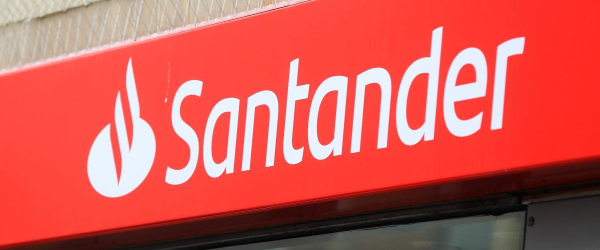 The Risks of a Santander Fixed Rate Mortgage